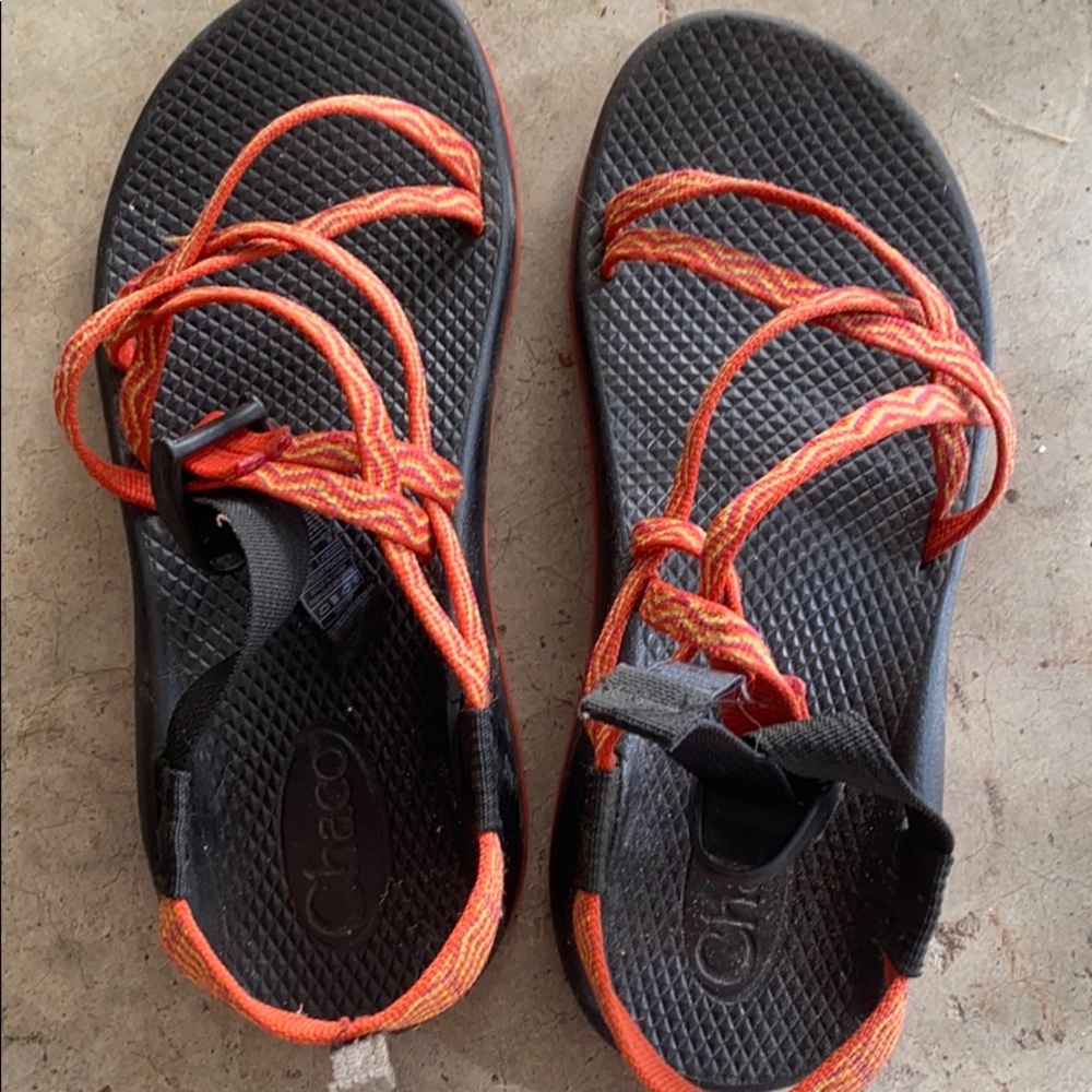 Chacos!